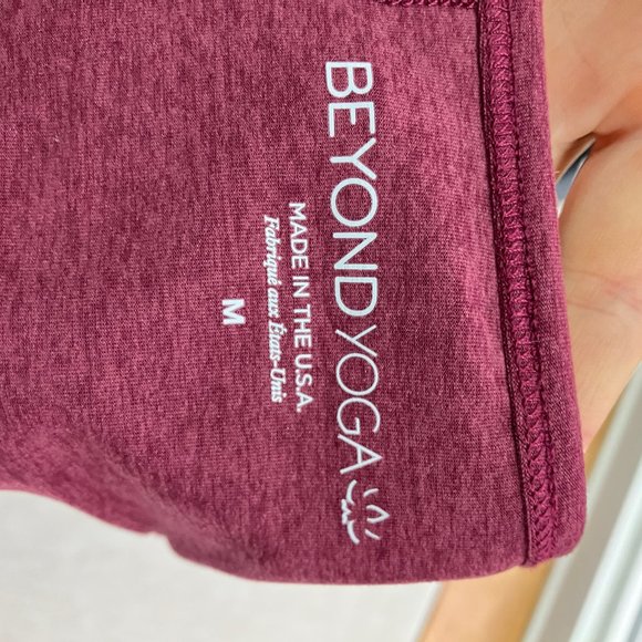 BUNDLE: 2x Beyond Yoga space dye yoga crops - Picture 4 of 8